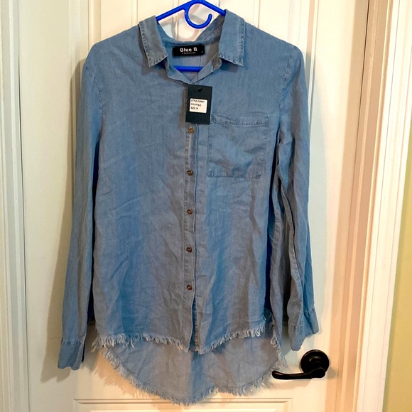 NWT Chambray Button Up, size S - Picture 1 of 2